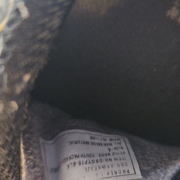 DSG Soccer Cleats - Picture 10 of 10